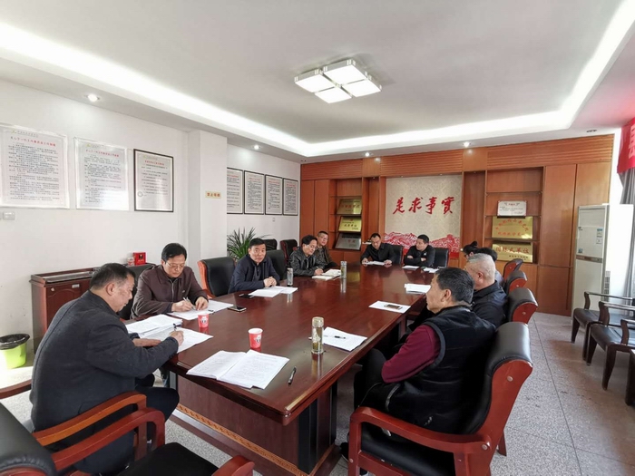 肥西县委党校机关党支部召开组织生活会1.jpg
